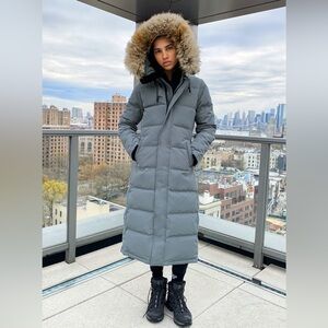 EUC Aritzia TNA Powder Parka, Long, Marble Grey, L